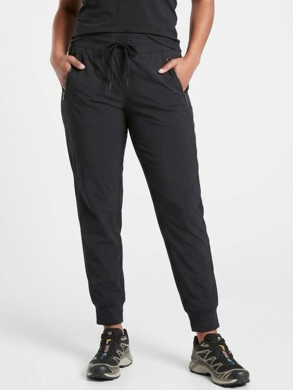 Athleta Black Trekkie North Joggers Size 2 Lightweight Hiking Travel Trail Pants